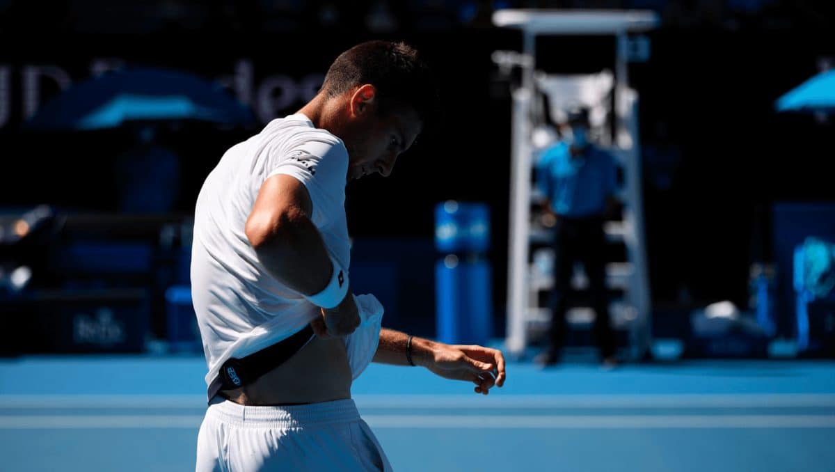 A Carlos Alcaraz le regañaron durante un partido por llevar una pulsera Whoop. Ahora tiene que esconderla en su ropa interior