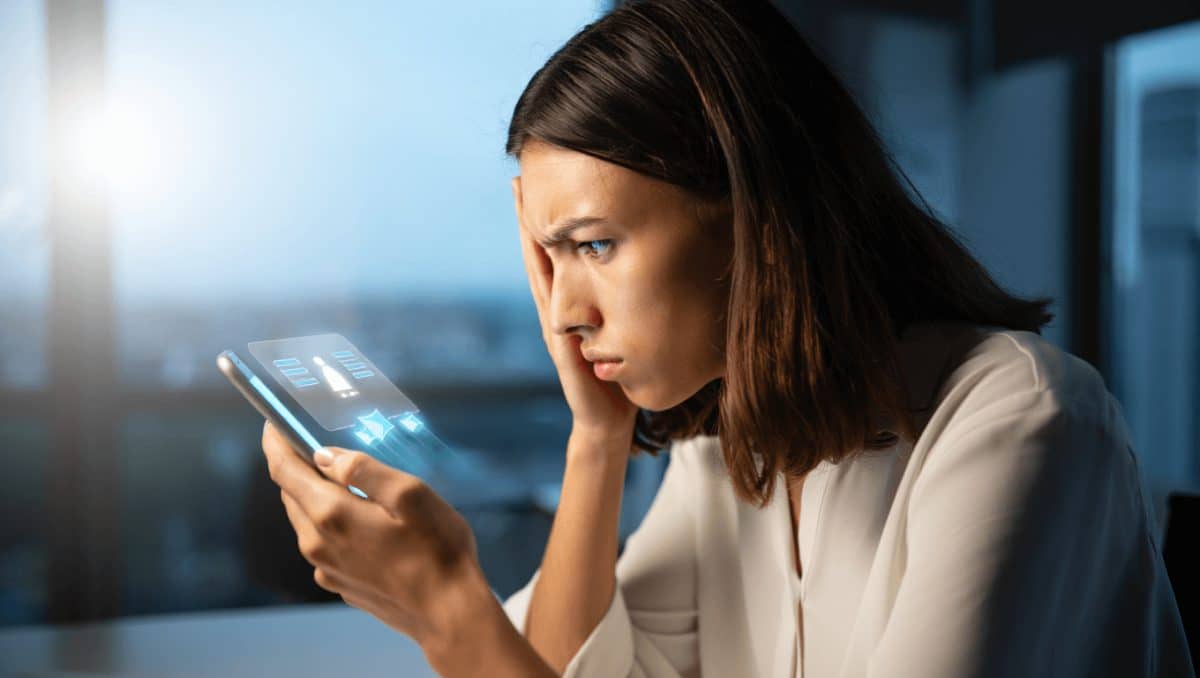 La IA en el móvil ya no está solo para respondernos. Es un agente disponible 24 horas para lo que necesitemos