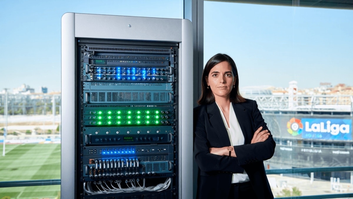 
     LaLiga lleva un año bloqueando internet cada fin de semana. El Gobierno acaba de estrenar una herramienta hecha con su tecnología   