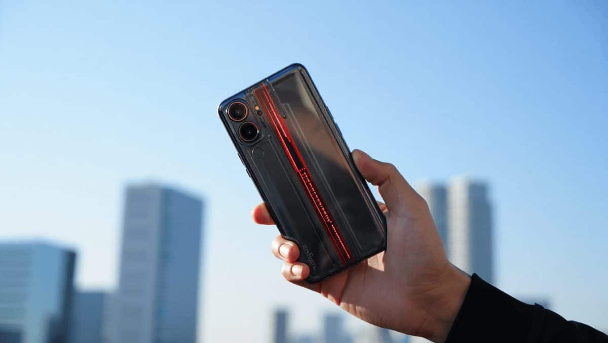 Si Nothing sigue así, se va a "comer" la gama media. Los Nothing Phone (4a) son una demostración de relación calidad-precio espléndida