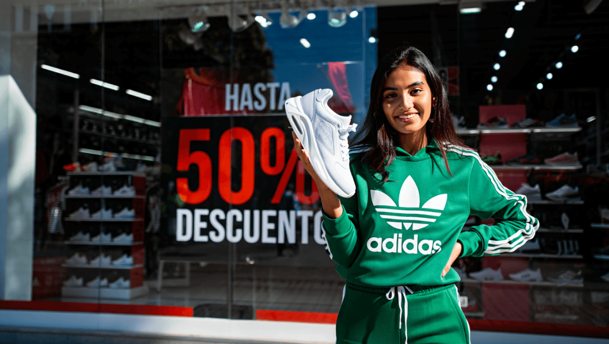 Adidas trae de vuelta su mítico outlet y esto es todo lo que hemos fichado a mitad de precio