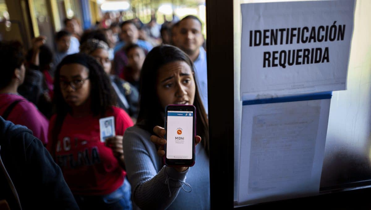 MiDNI ya no vale para votar, y eso que hace dos semanas sí estaba aceptado. La paradoja es que estamos en nuestro derecho