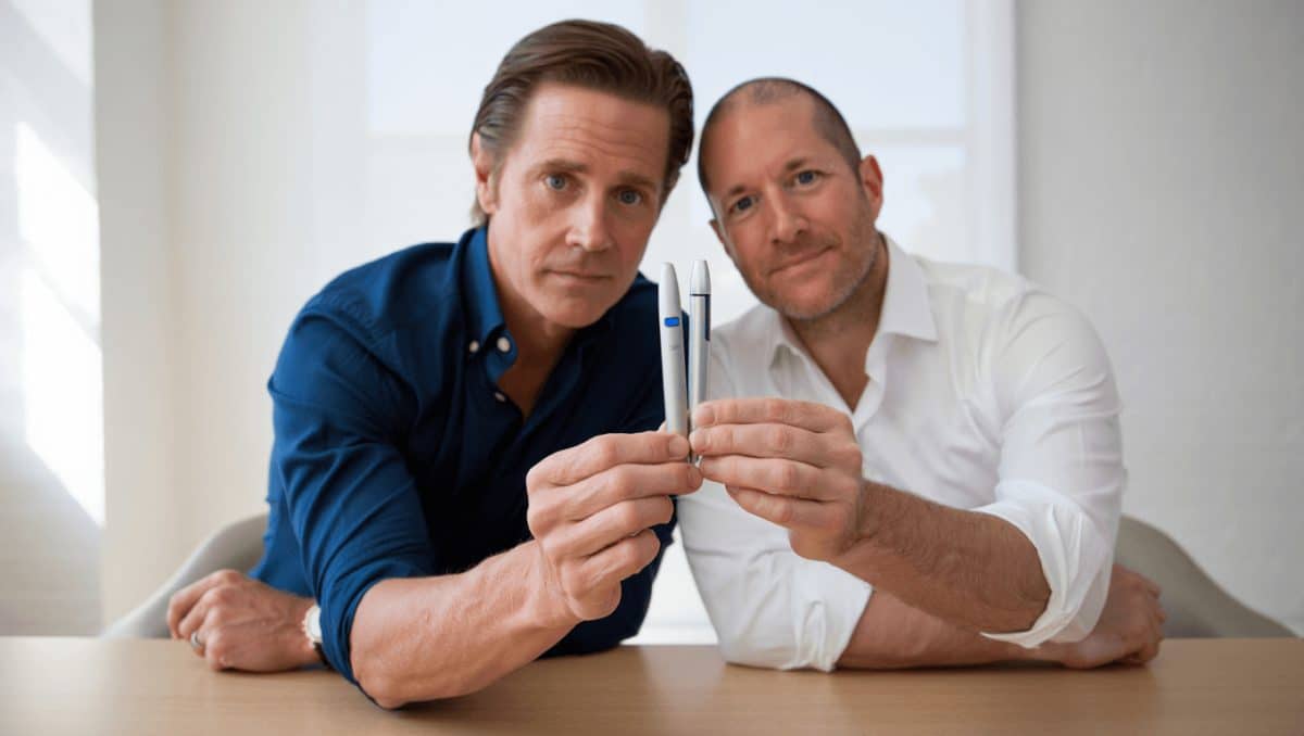 Ni gafas ni pines: el misterioso gadget de Sam Altman y Jony Ive podría ser simplemente un bolígrafo