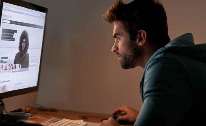Explorar las funciones avanzadas de las alternativas PCReviews