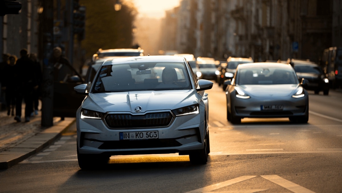 
     El Elroq de Skoda ya vende más que el Tesla Model 3 en Europa. Y no es casualidad    