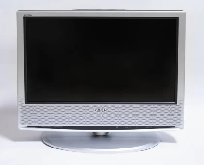 Distancia ideal entre el televisor y el sofá: cómo calcularla según la pantalla