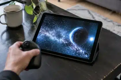 No Man's Sky llega a iPhone y iPad con su universo completo el 28 de octubre