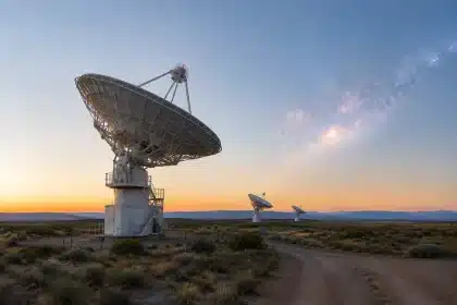 Ráfaga de radio más distante detectada: viajó 11.000 millones de años hasta nosotros