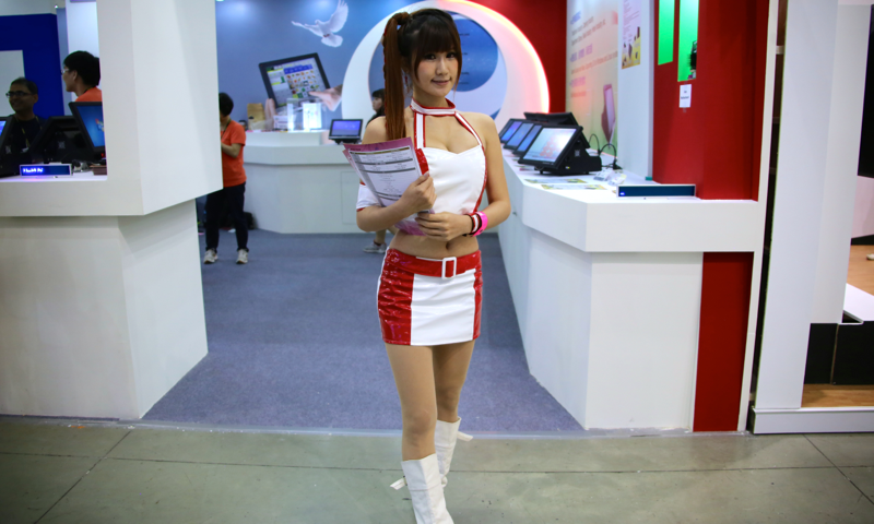 Booth-Babes-Computex-2014-40