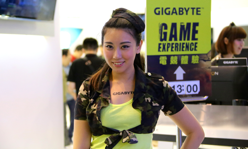 Booth-Babes-Computex-2014-47
